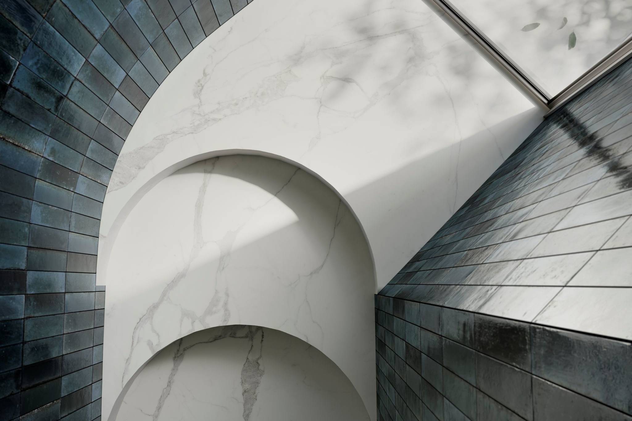 Manhattan Tribeca Blue 2x9 | Clon Digital Tile Catalog